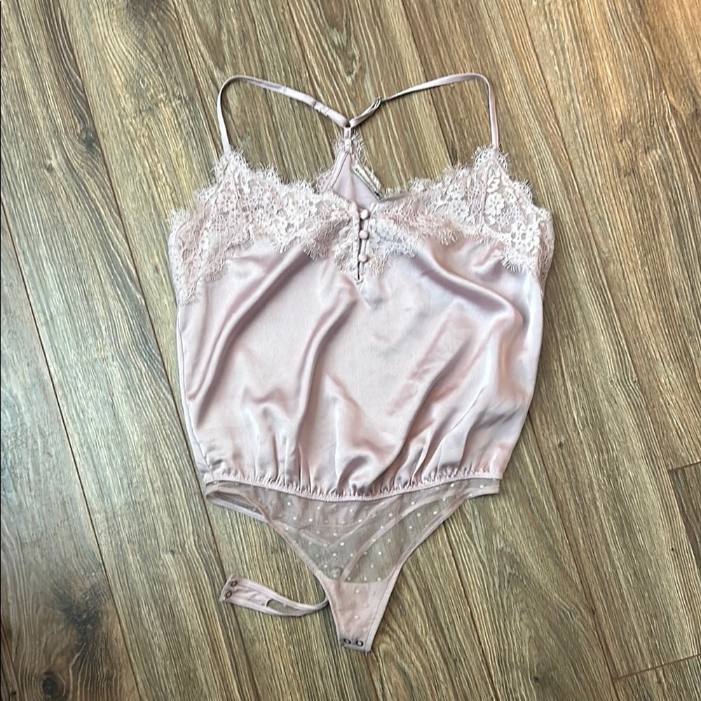 Abercrombie body suit - lilac color